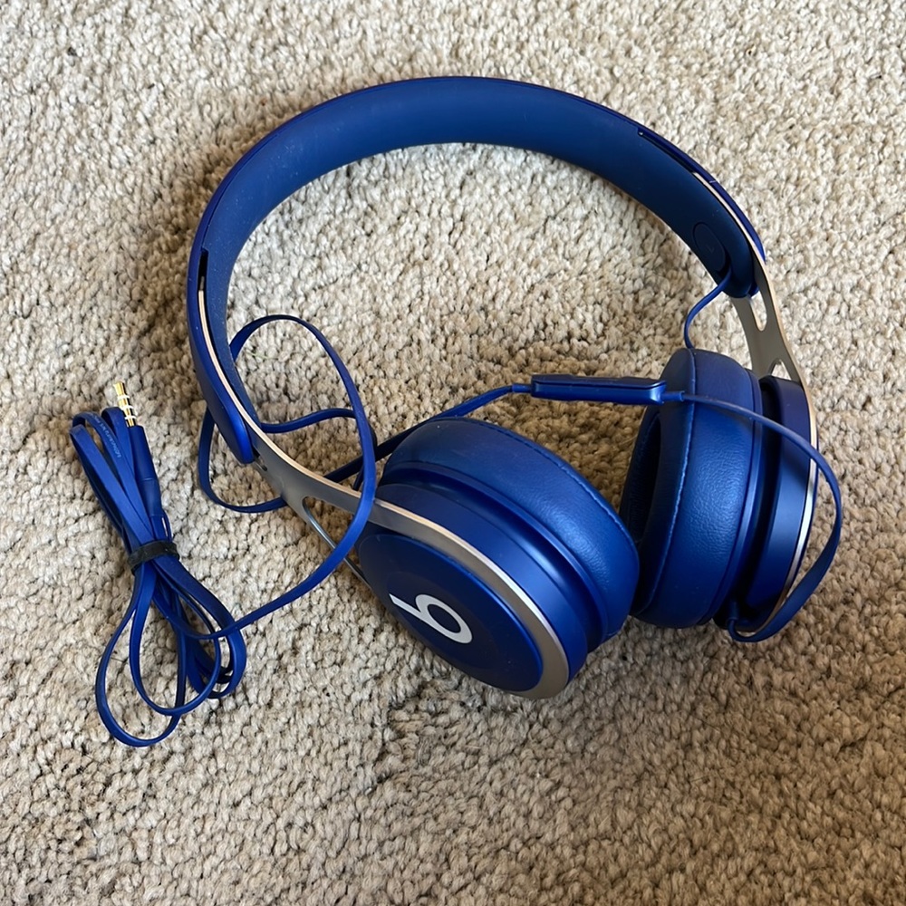 Beats by Dre headphones